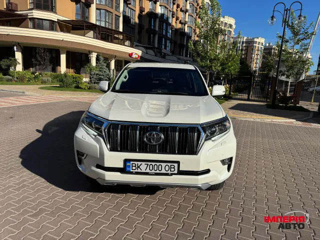 Toyota Land Cruiser Prado - фото 2