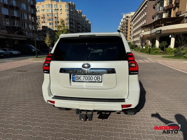 Toyota Land Cruiser Prado - фото 4