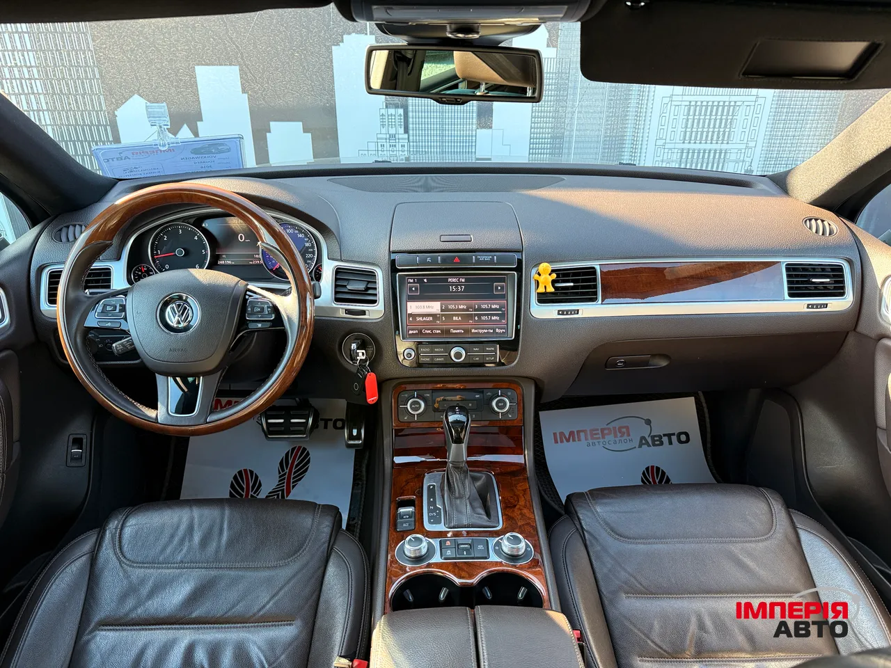 Volkswagen Touareg - фото 15