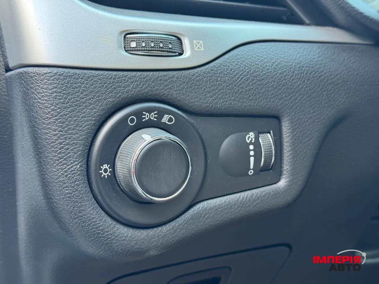 Jeep Cherokee - фото 17