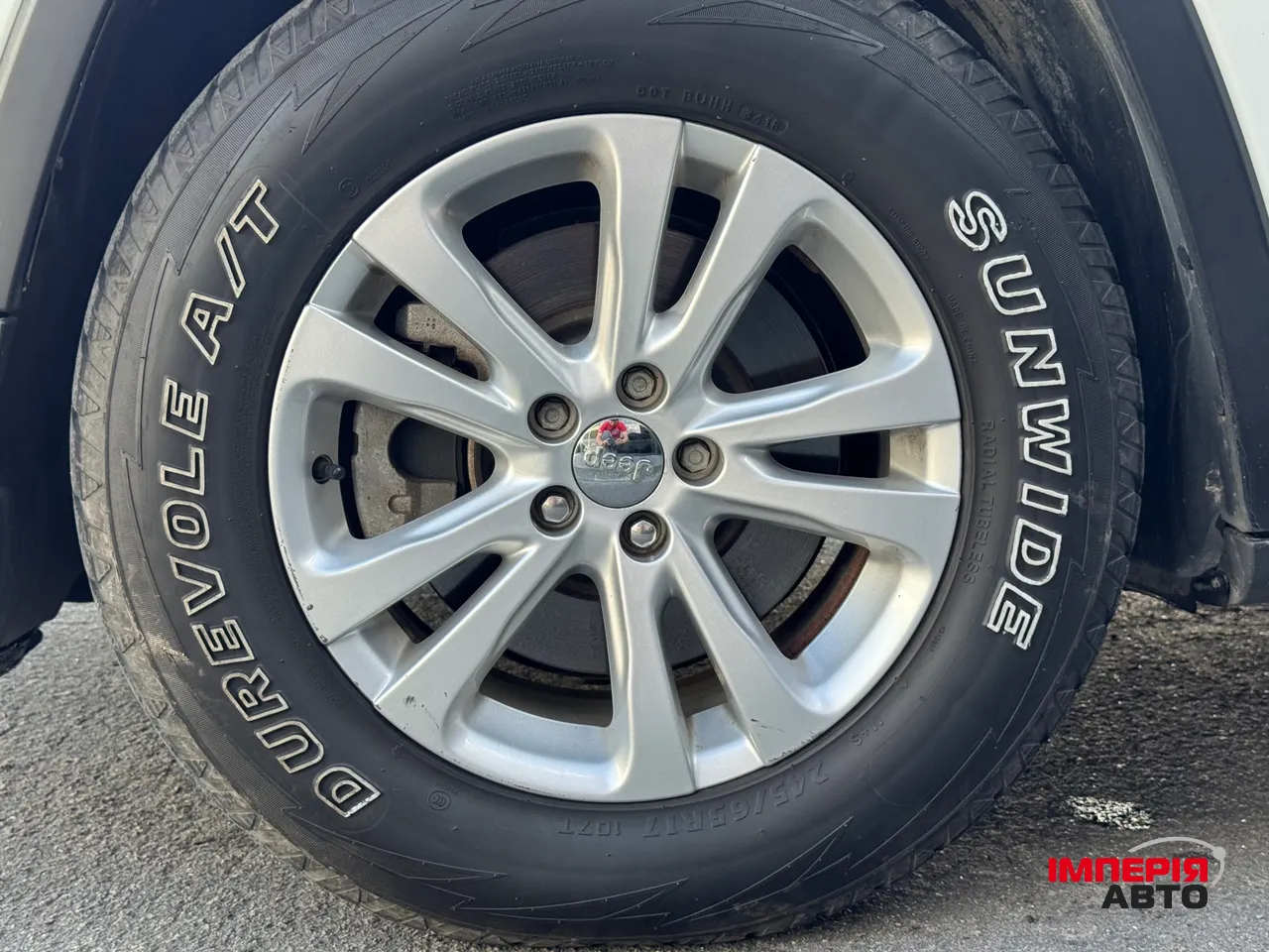 Jeep Cherokee - фото 9