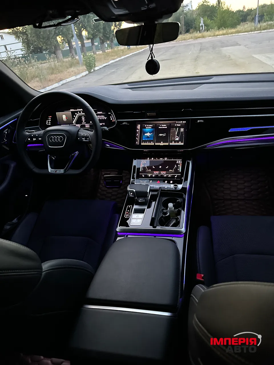 Audi SQ8 - фото 36