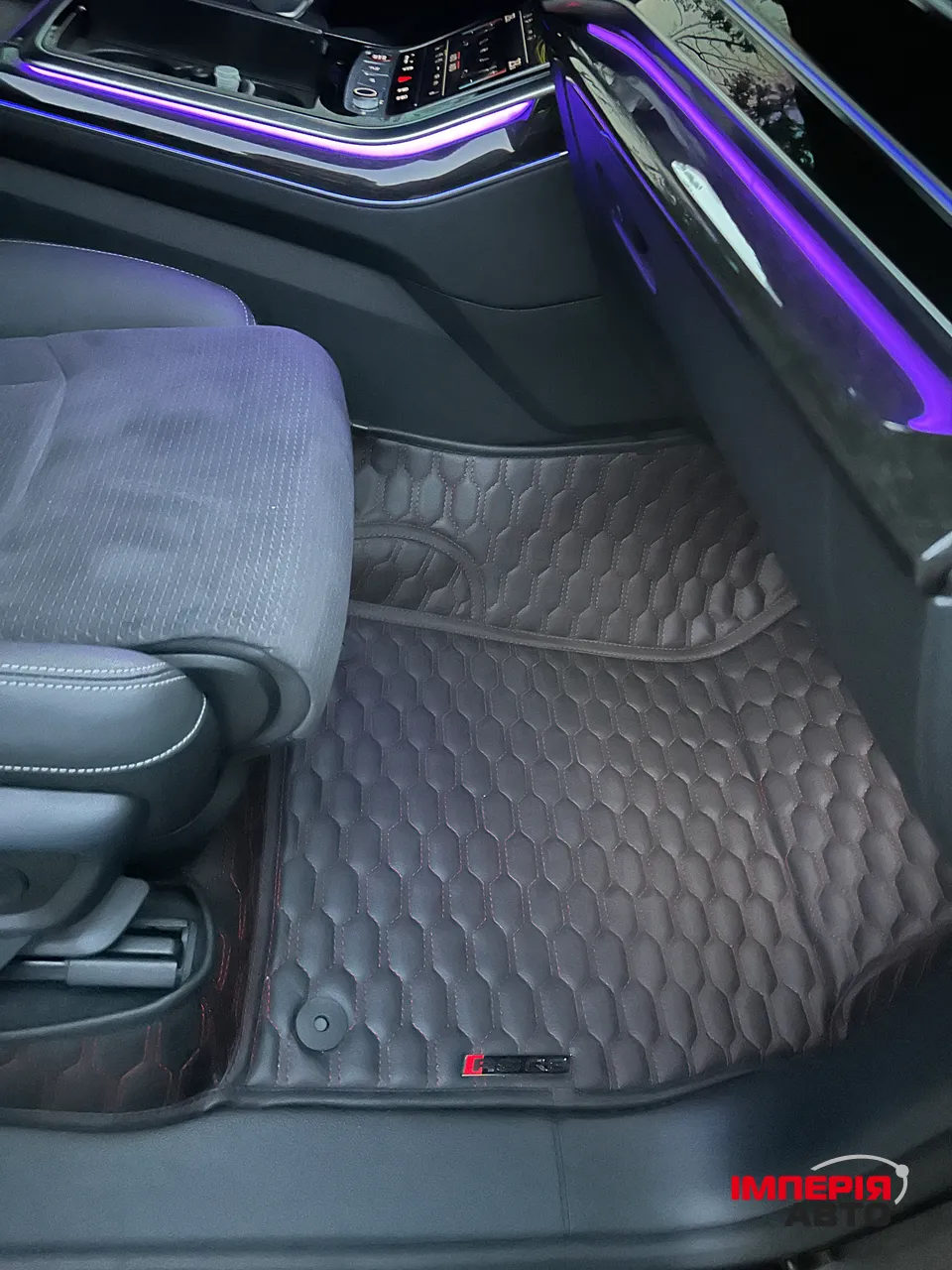 Audi SQ8 - фото 37