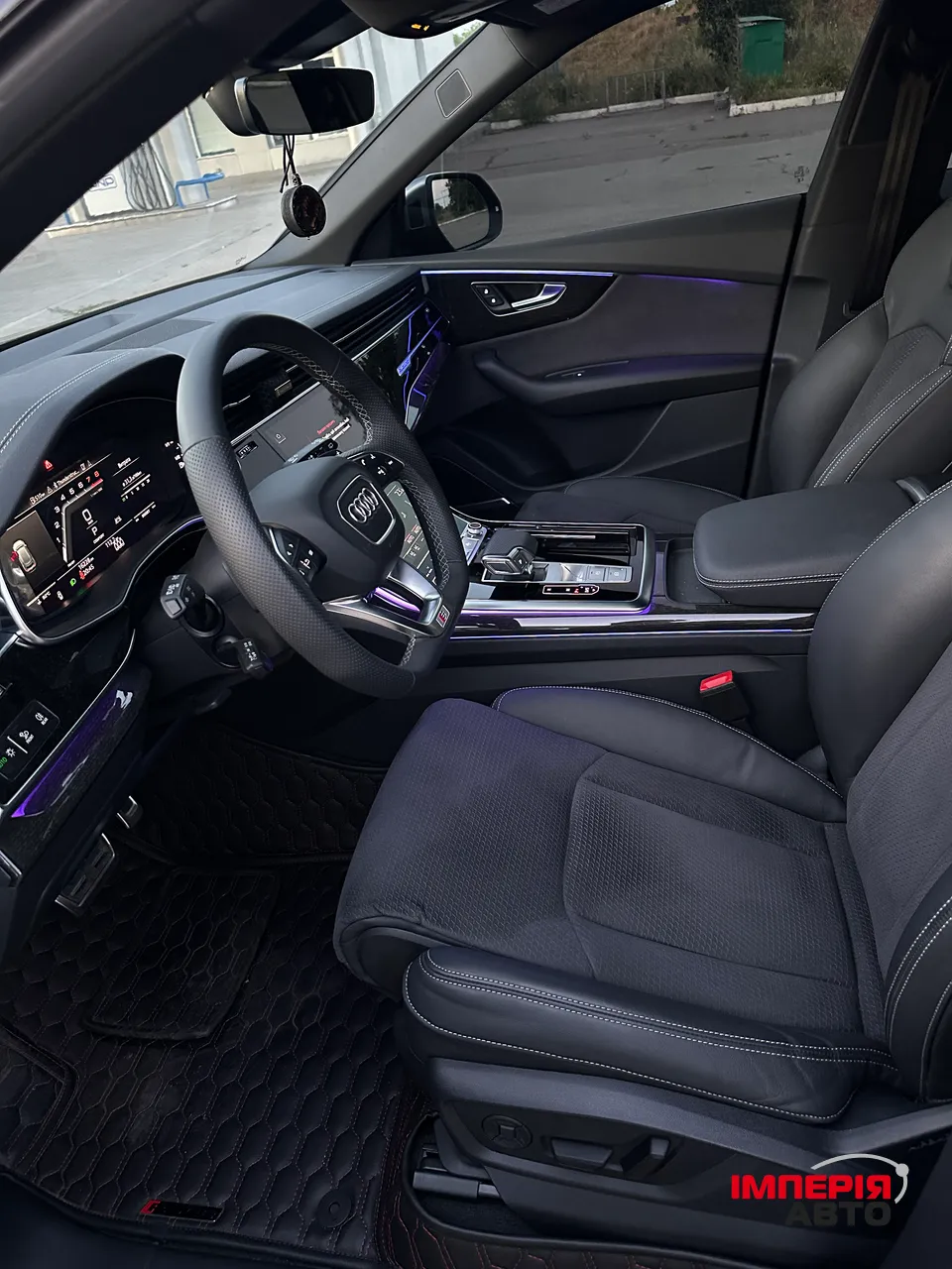 Audi SQ8 - фото 26