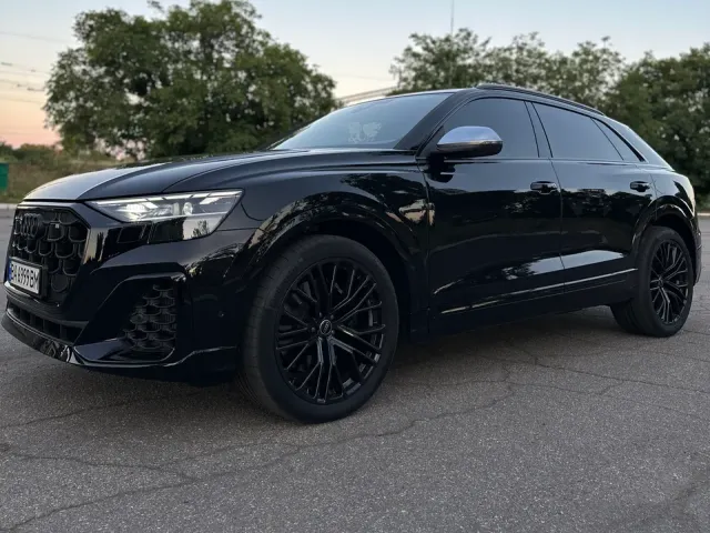 Audi SQ8 - фото 5