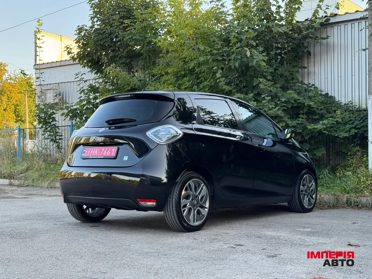 Renault ZOE - фото 6