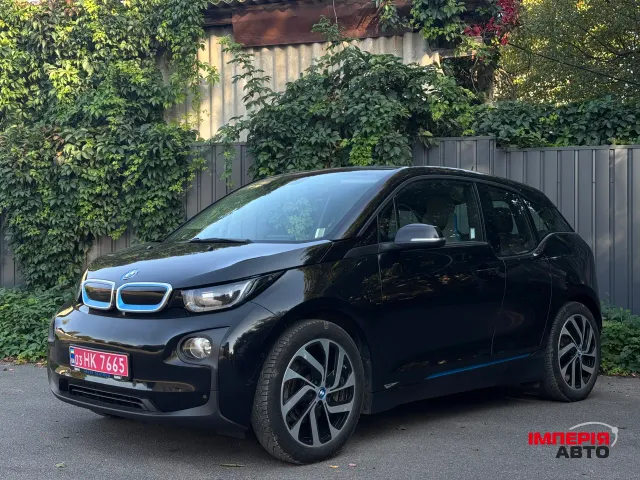 BMW i3 - фото 1