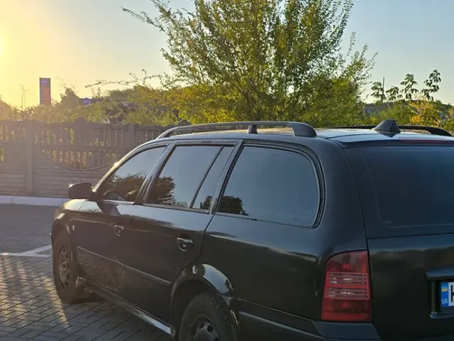 Skoda Octavia - фото 2