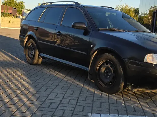 Skoda Octavia - фото 4