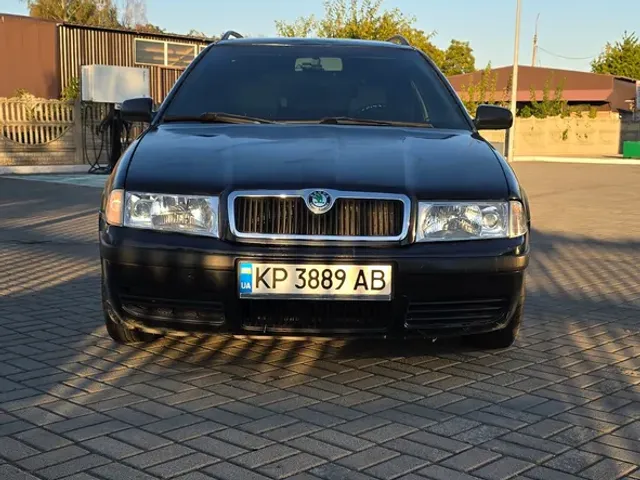 Skoda Octavia - фото 3