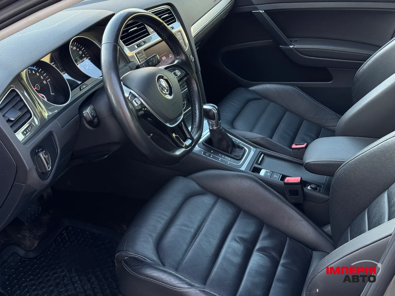 Volkswagen Golf - фото 9