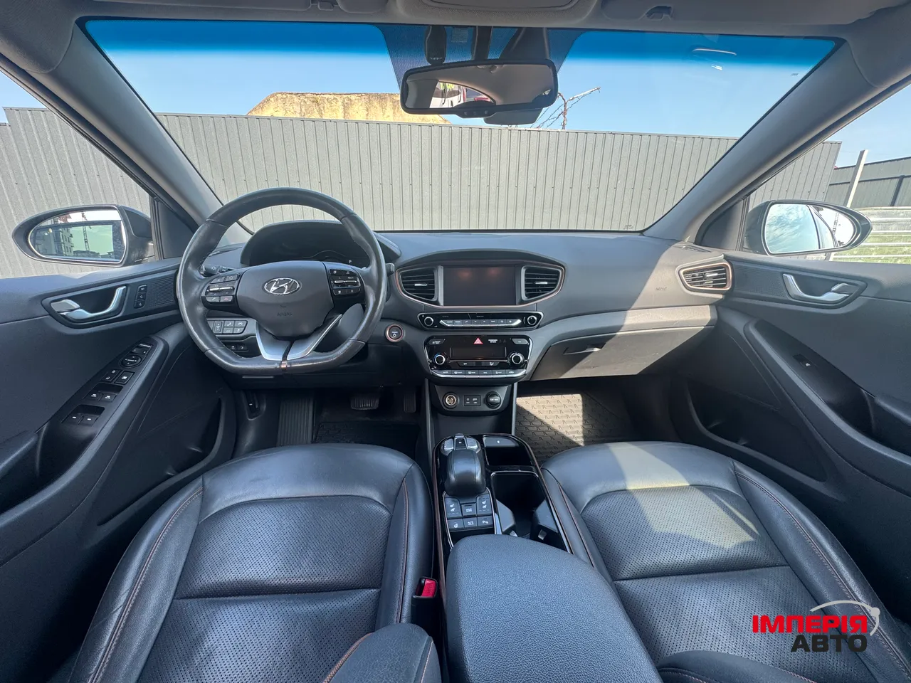 Hyundai IONIQ - фото 10