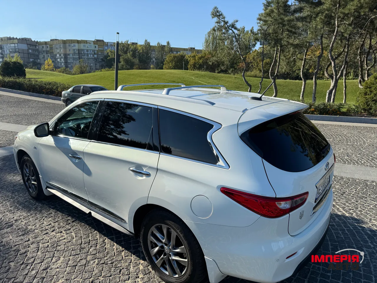 Infiniti QX60 - фото 7