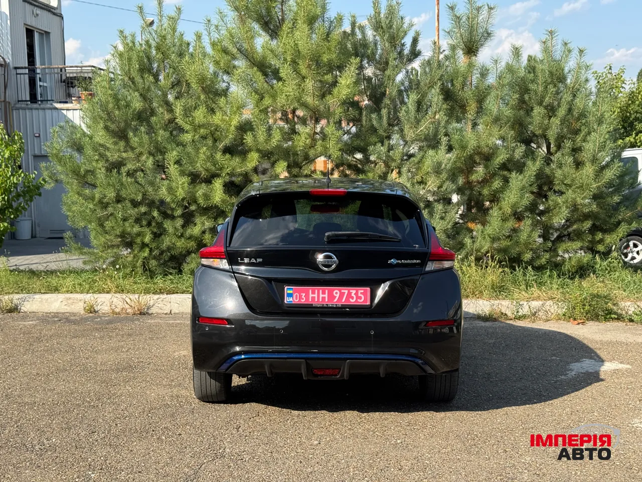 Nissan Leaf - фото 2