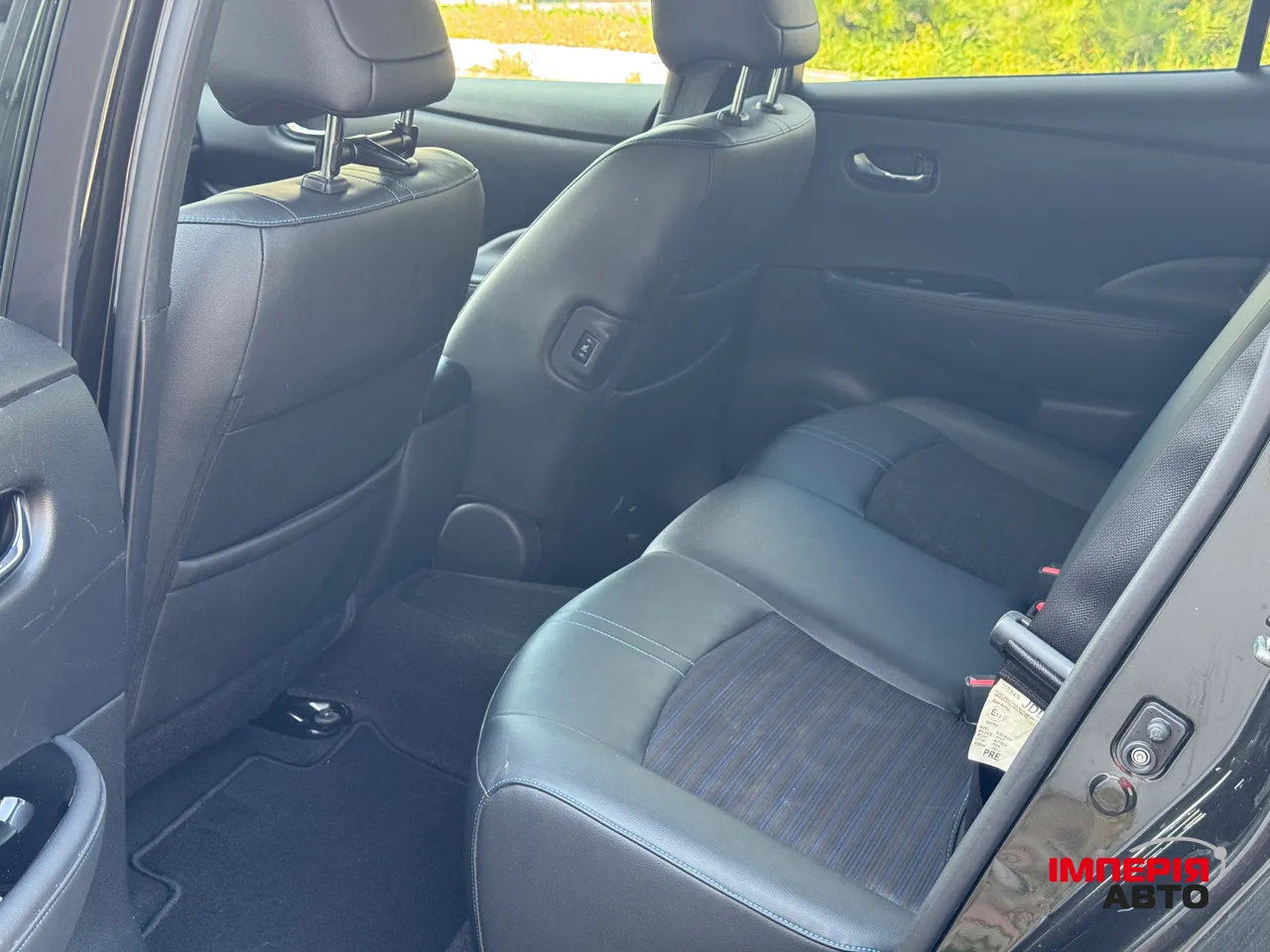 Nissan Leaf - фото 10