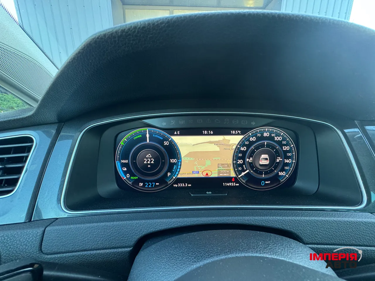 Volkswagen Golf - фото 11