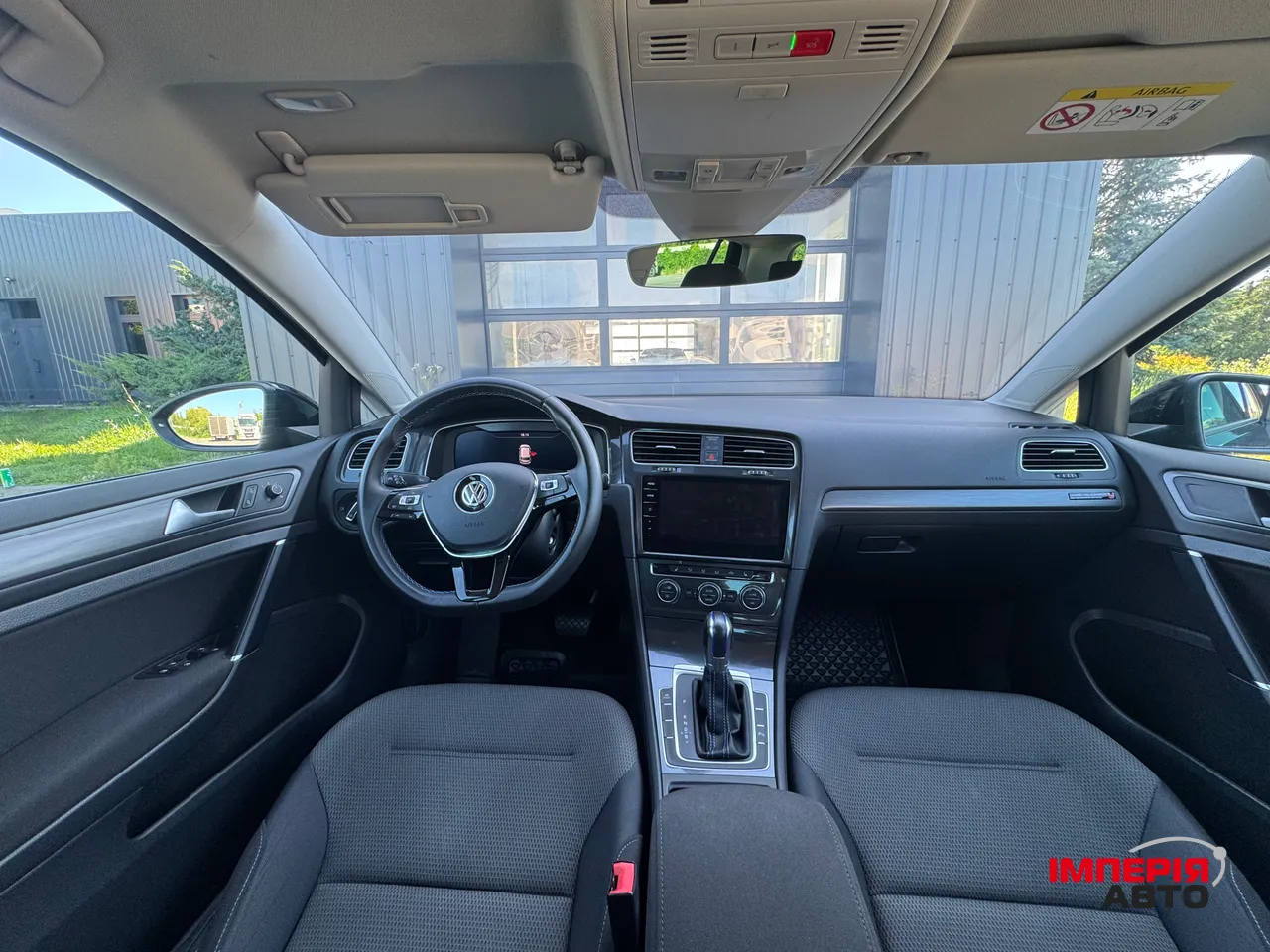 Volkswagen Golf - фото 8