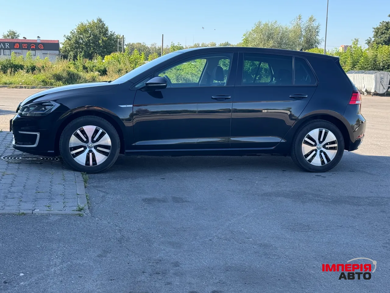 Volkswagen Golf - фото 6