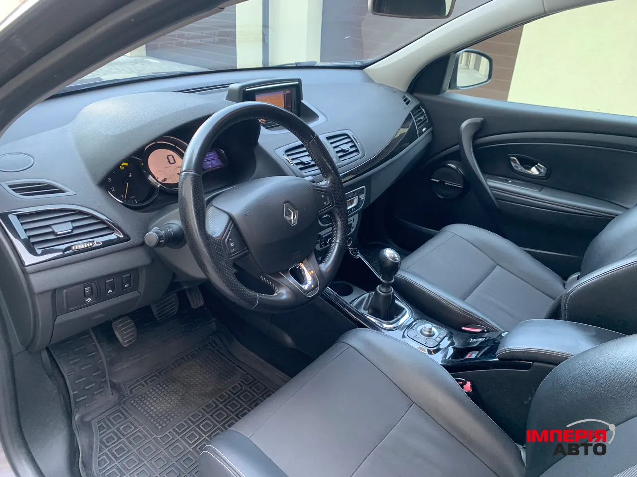 Renault Megane - фото 30