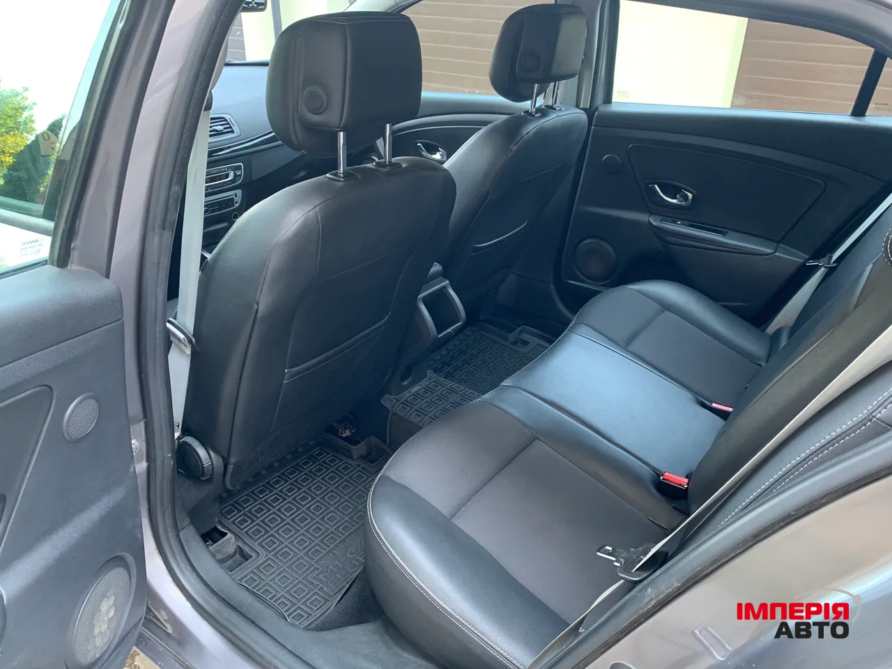 Renault Megane - фото 27