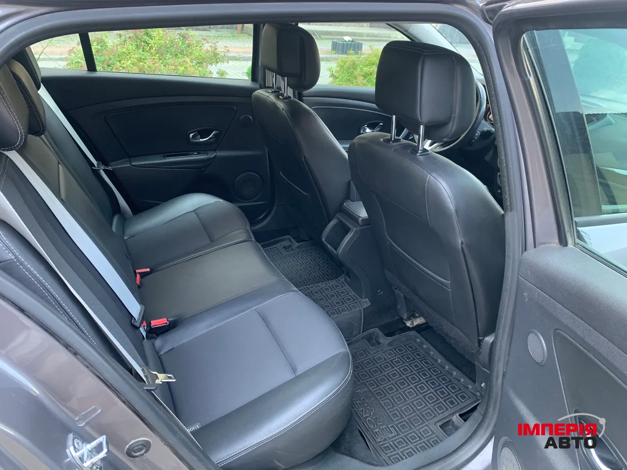 Renault Megane - фото 32