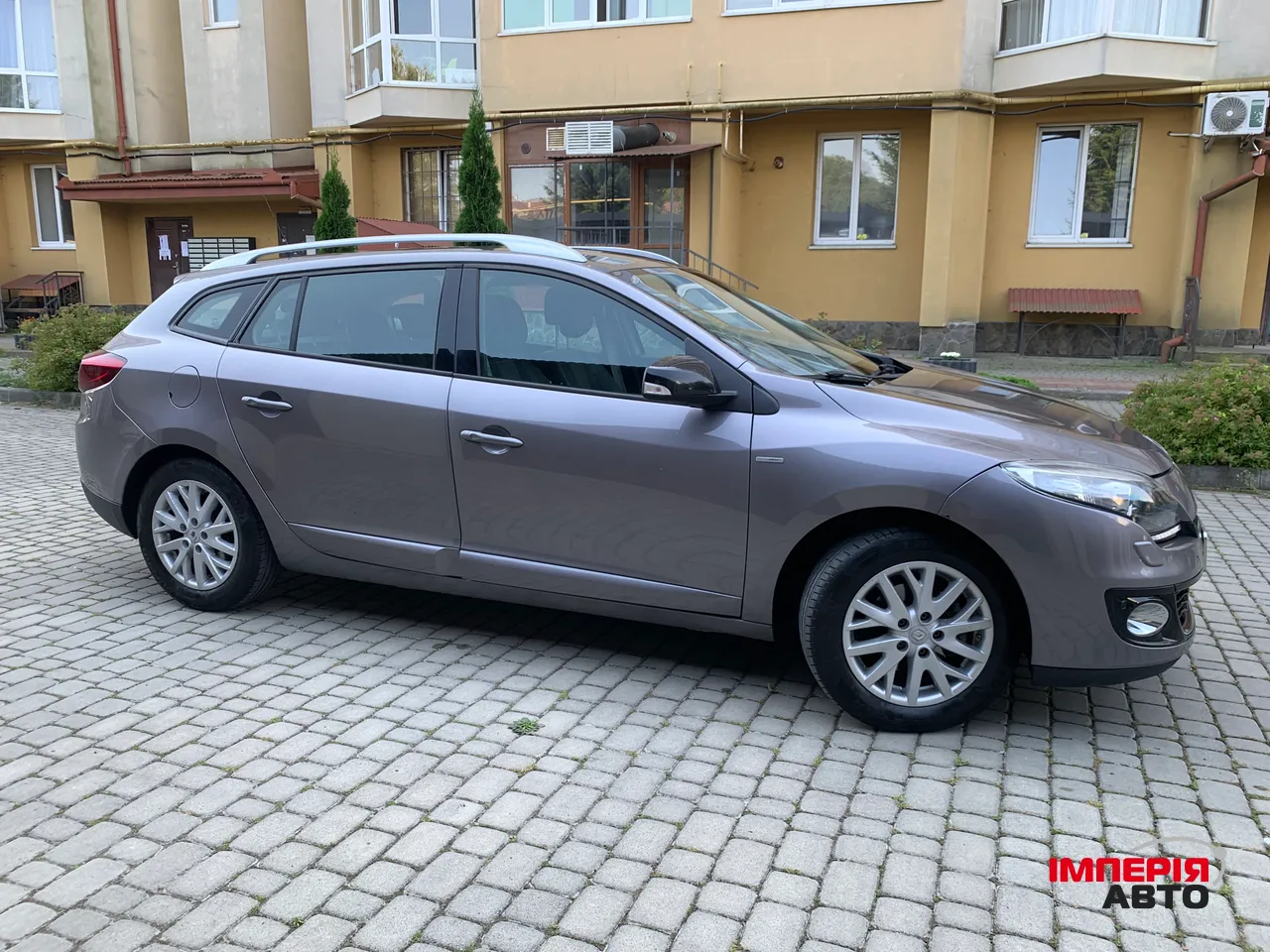 Renault Megane - фото 19