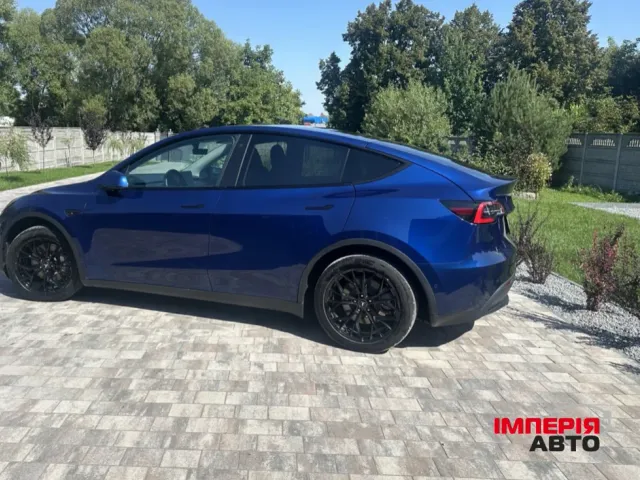 Tesla Model Y - зображення 2