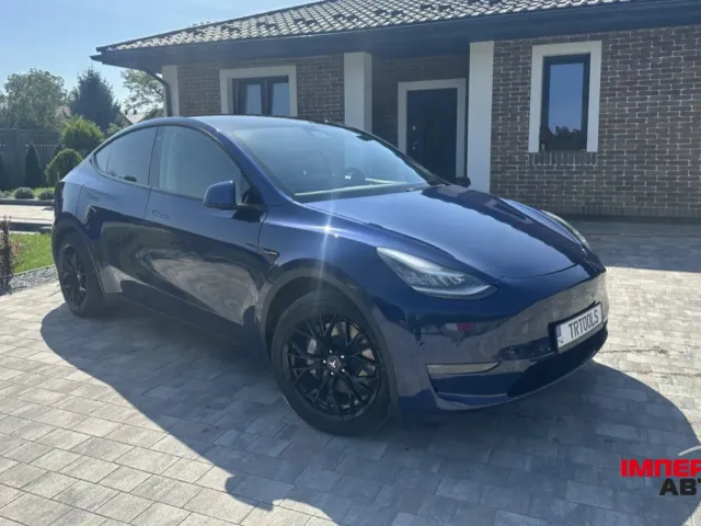 Tesla Model Y - зображення 4