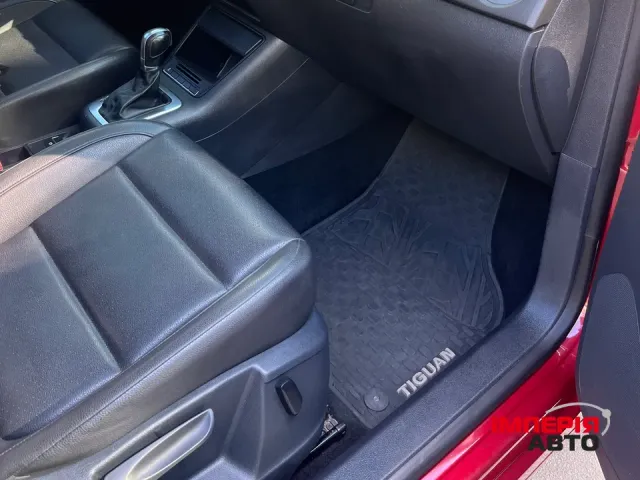 Volkswagen Tiguan - фото 4