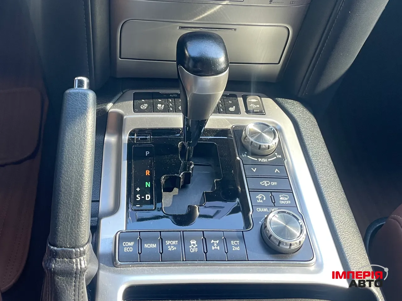 Toyota Land Cruiser - фото 5