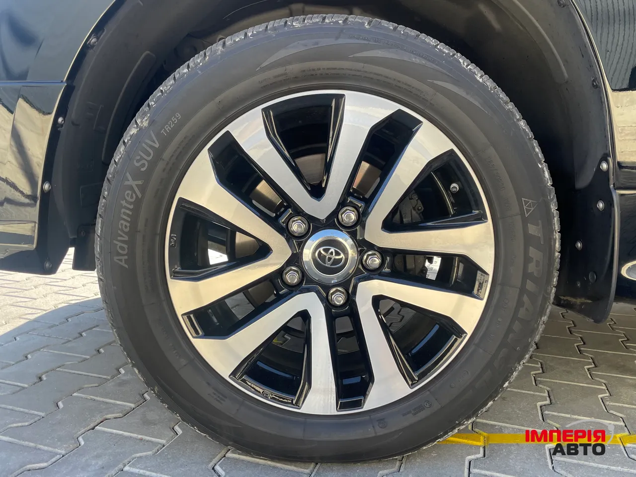 Toyota Land Cruiser - фото 7