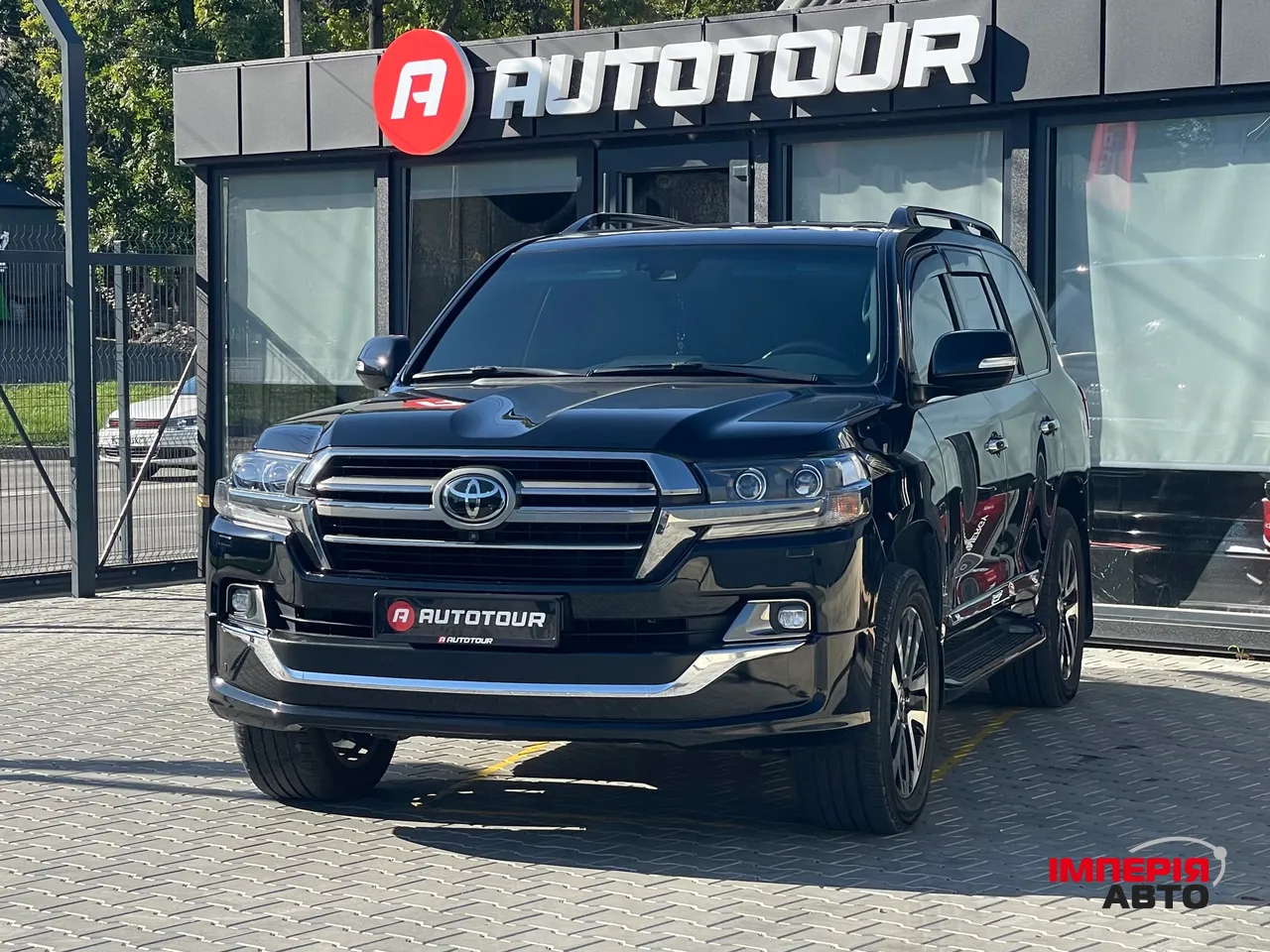 Toyota Land Cruiser - фото 1