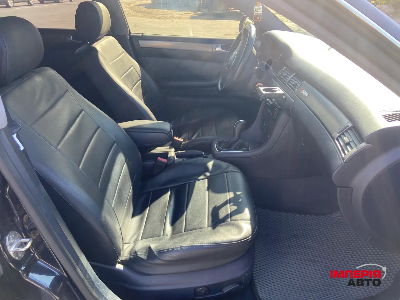 Audi A6 - фото 5