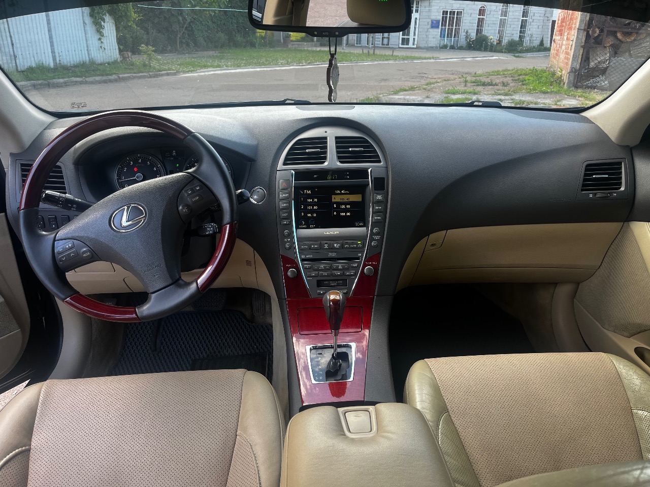 Lexus ES - фото 5