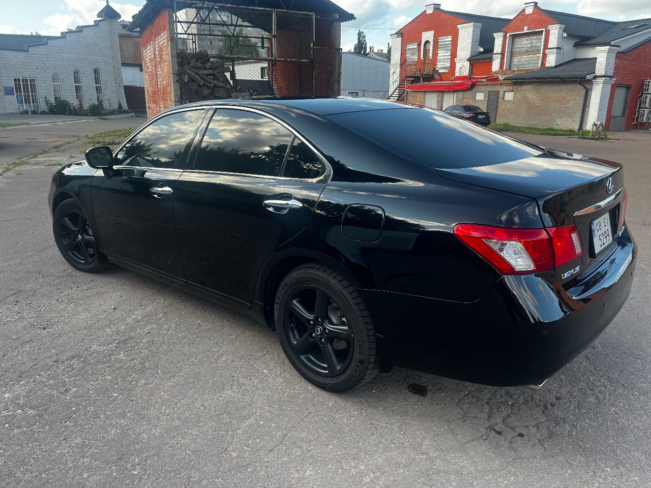 Lexus ES - фото 17