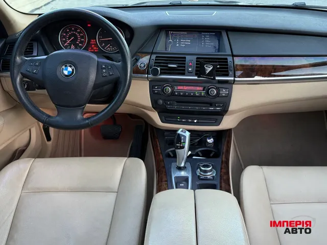 BMW X5 - фото 4