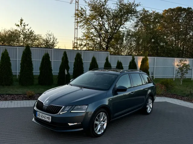 Skoda Octavia - фото 1