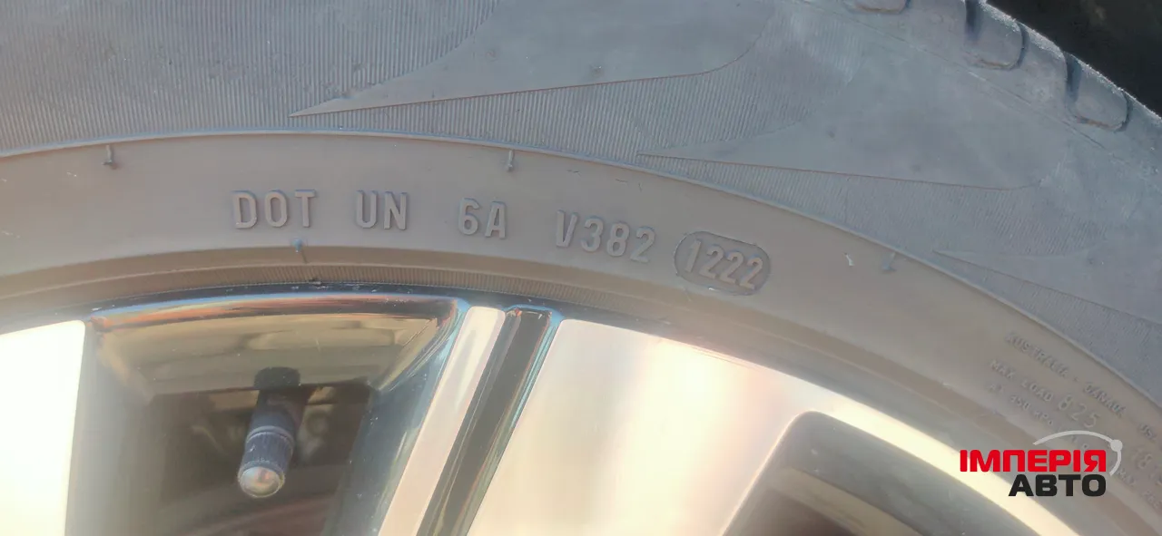 Volvo XC40 - фото 38