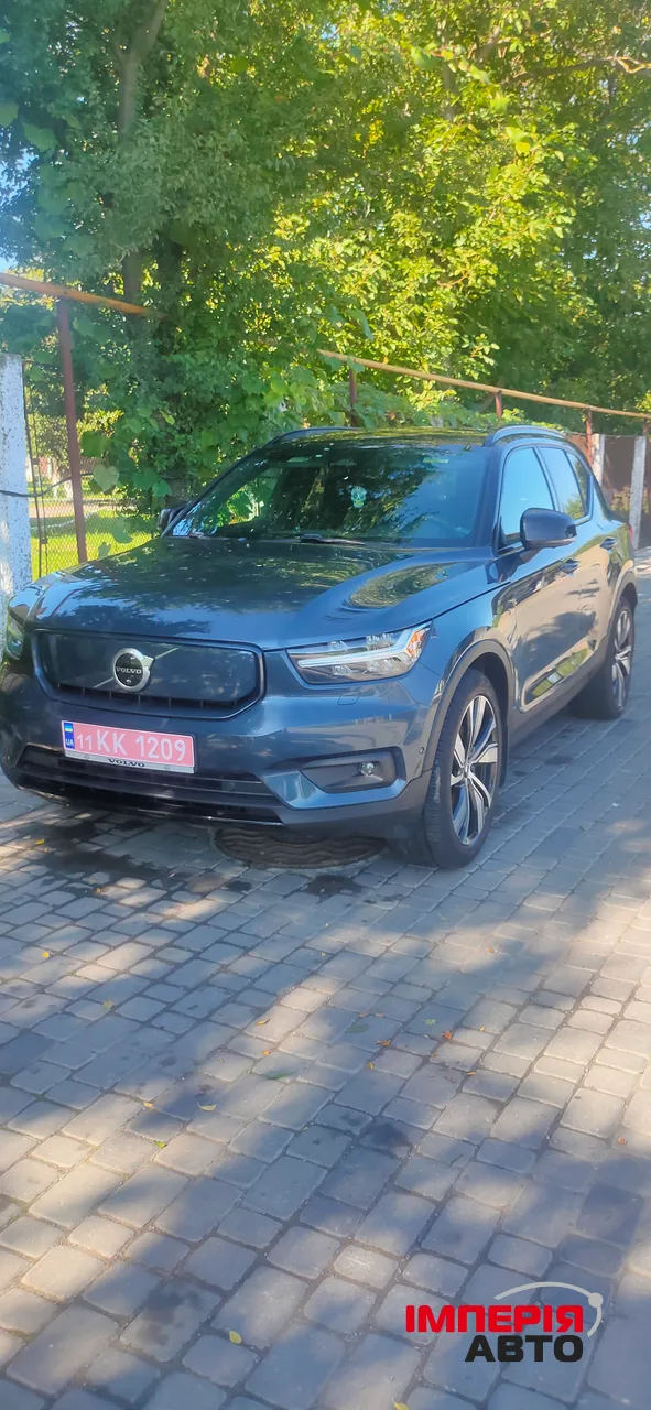 Volvo XC40 - фото 4