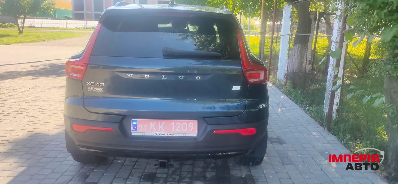 Volvo XC40 - фото 13