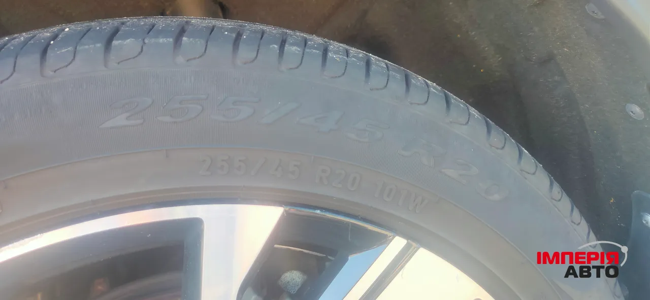 Volvo XC40 - фото 40