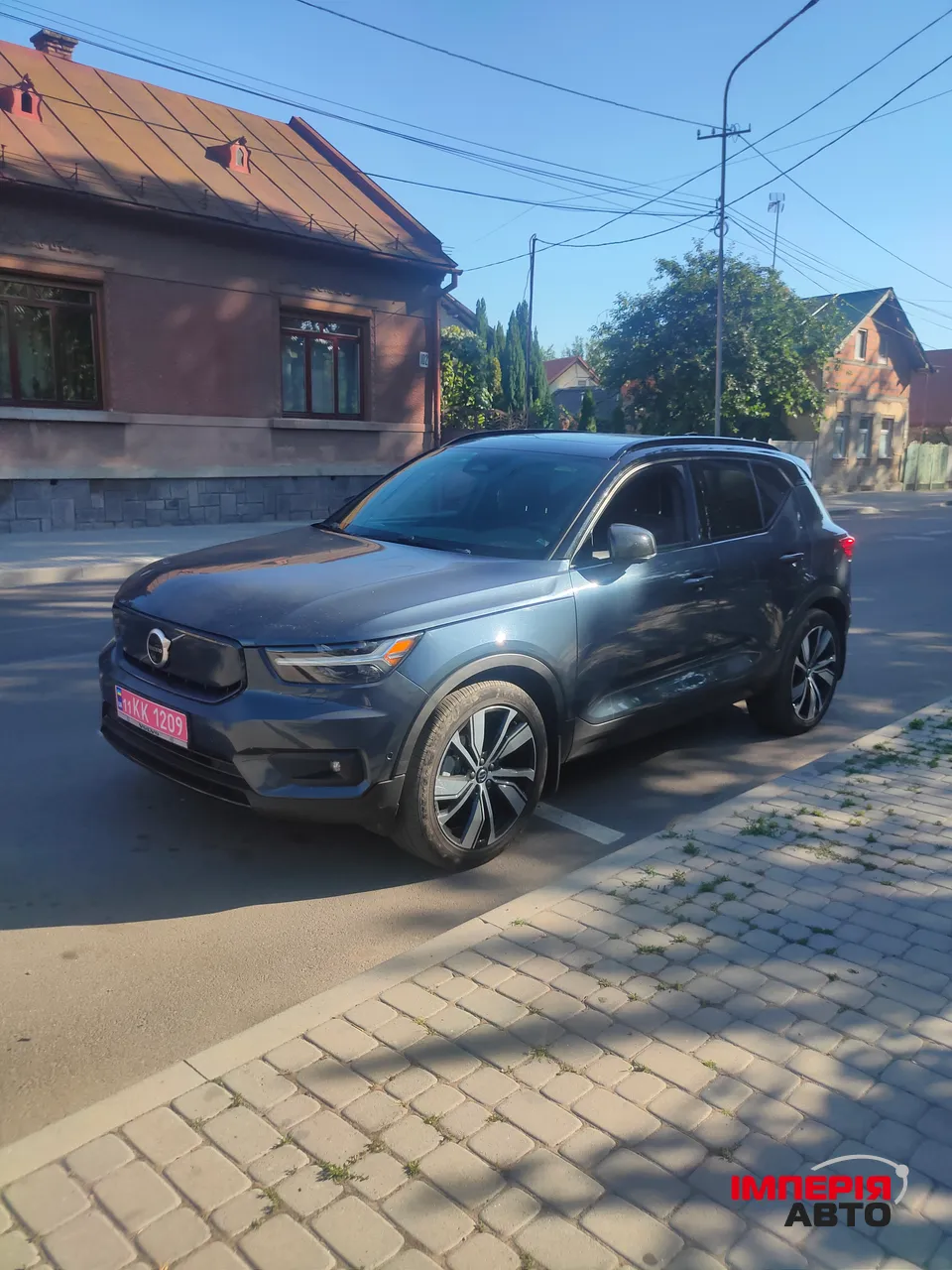 Volvo XC40 - фото 2