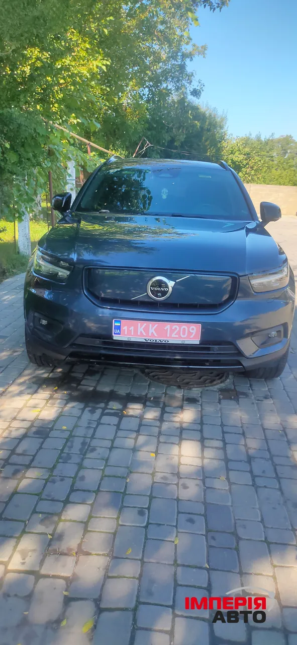 Volvo XC40 - фото 3