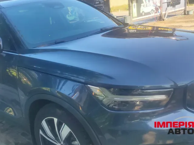 Volvo XC40 - фото 5