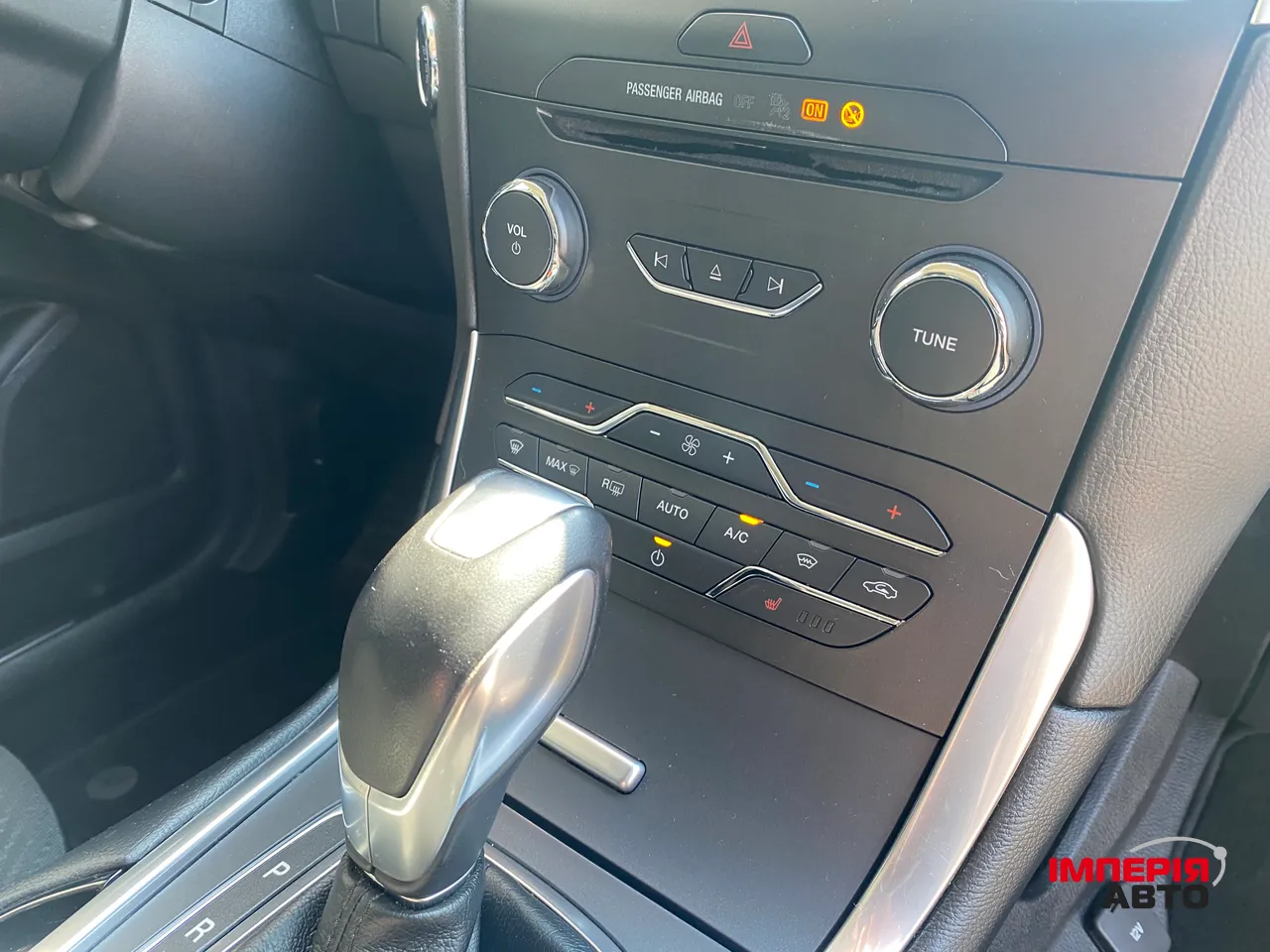 Ford Edge - фото 24