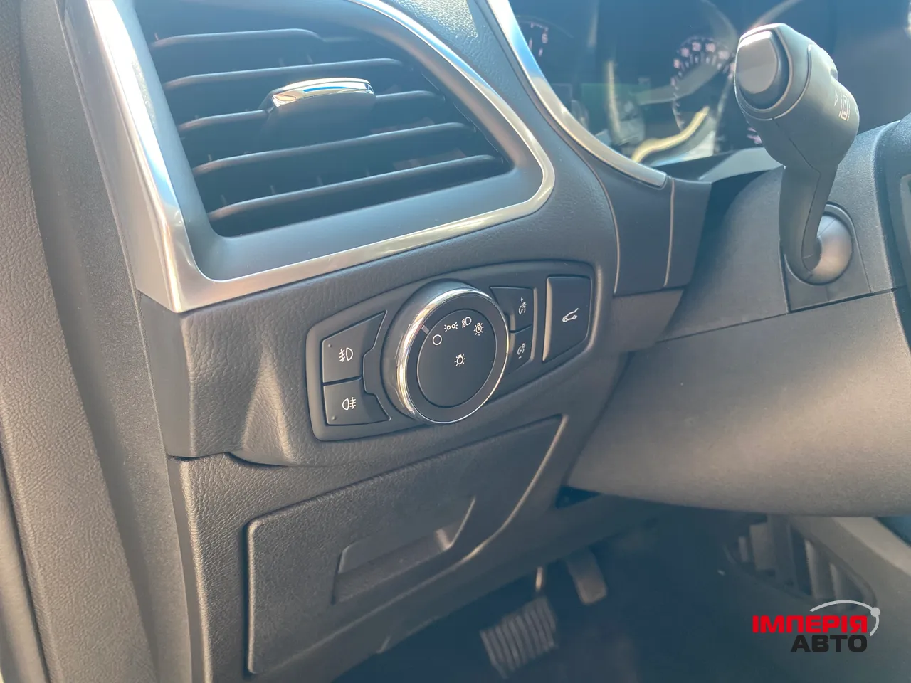 Ford Edge - фото 12