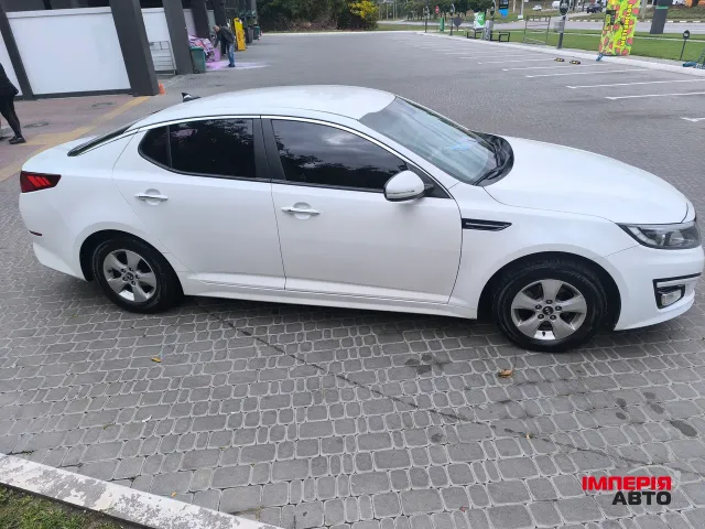 Kia K5 - фото 4