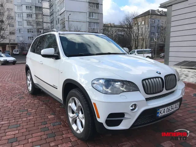 BMW X5 - фото 1