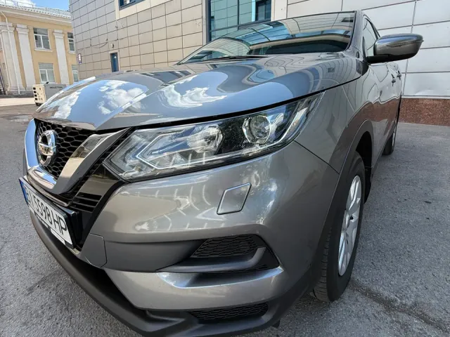 Nissan Qashqai - фото 1
