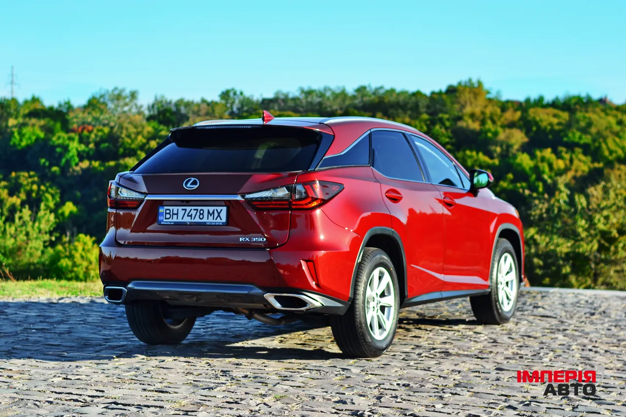 Lexus RX - фото 6